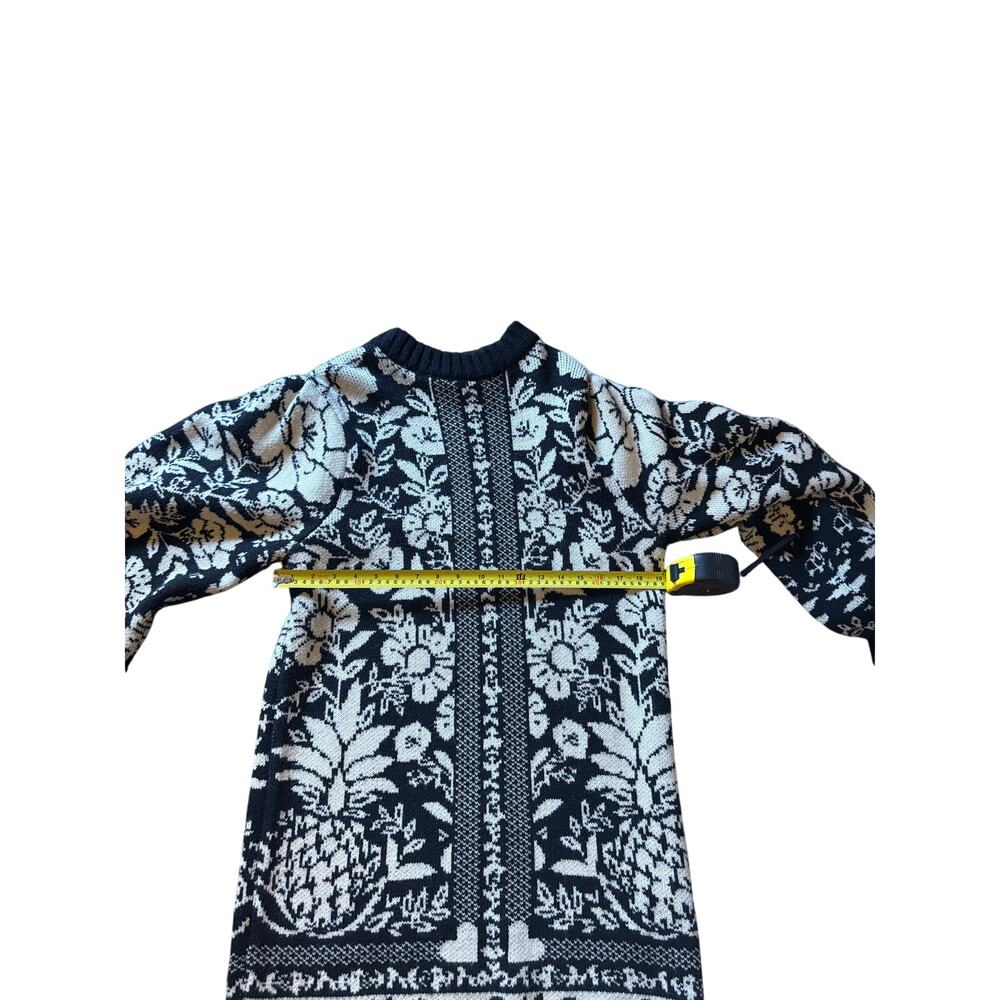 FARM Rio Women's Black Pineapple Garden Mini Sweater Dress.  Medium - Picture 7 of 7